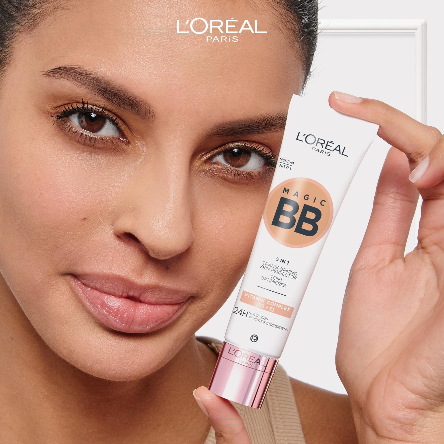 L'Oréal Paris Magic BB Cream with SPF 20, 5-in-1 Skin Tint with Vitamin B5 and Vitamin E, Lightweight Hydrating Formula Adapts to Skin Tone for a Natural Glowy Finish, 30 ml, Shade: 04 Medium